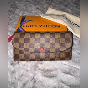 Louis Vuitton Emilie Wallet
